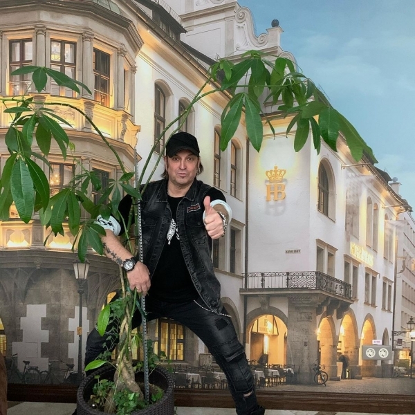 На фото Артур Беркут