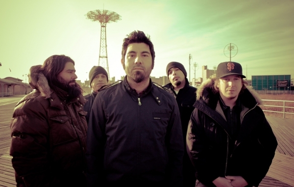 Чино Морено с группой Deftones