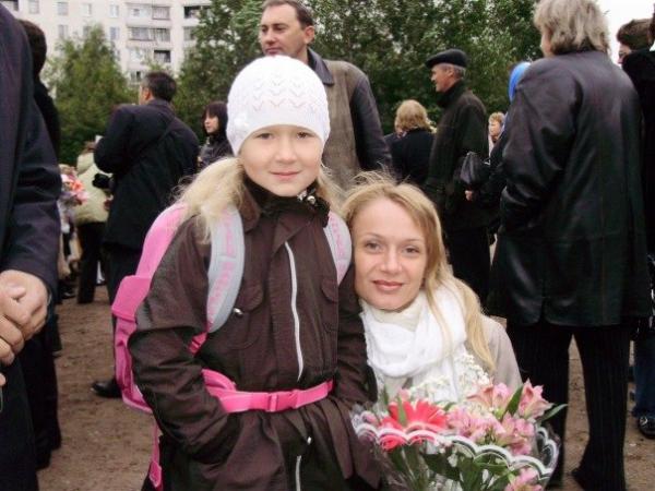 На фото: Дочь Валерия Кипелова Жанна