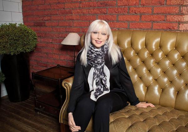 На фото: Марина Бутусова (Добровольская) сечас